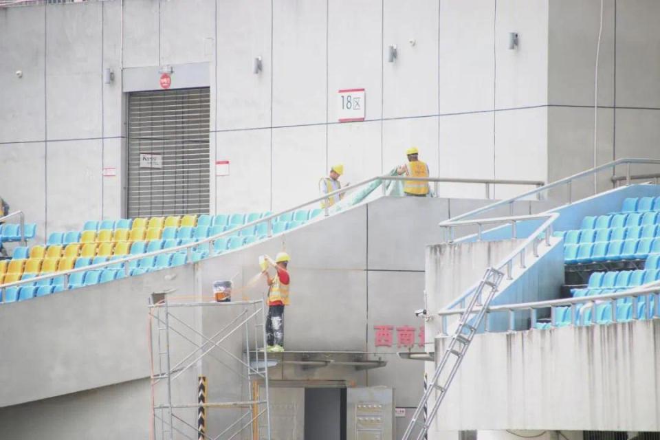 中心正, 人表示